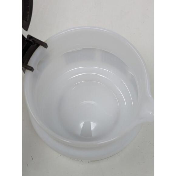 Vintage Arcopal Lines Flowers Milk Glass White Coffee Pot Carafe France - Picture 5 of 5